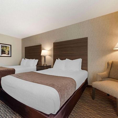 Best Western Spooner Riverplace Екстериор снимка