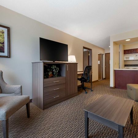 Best Western Spooner Riverplace Екстериор снимка