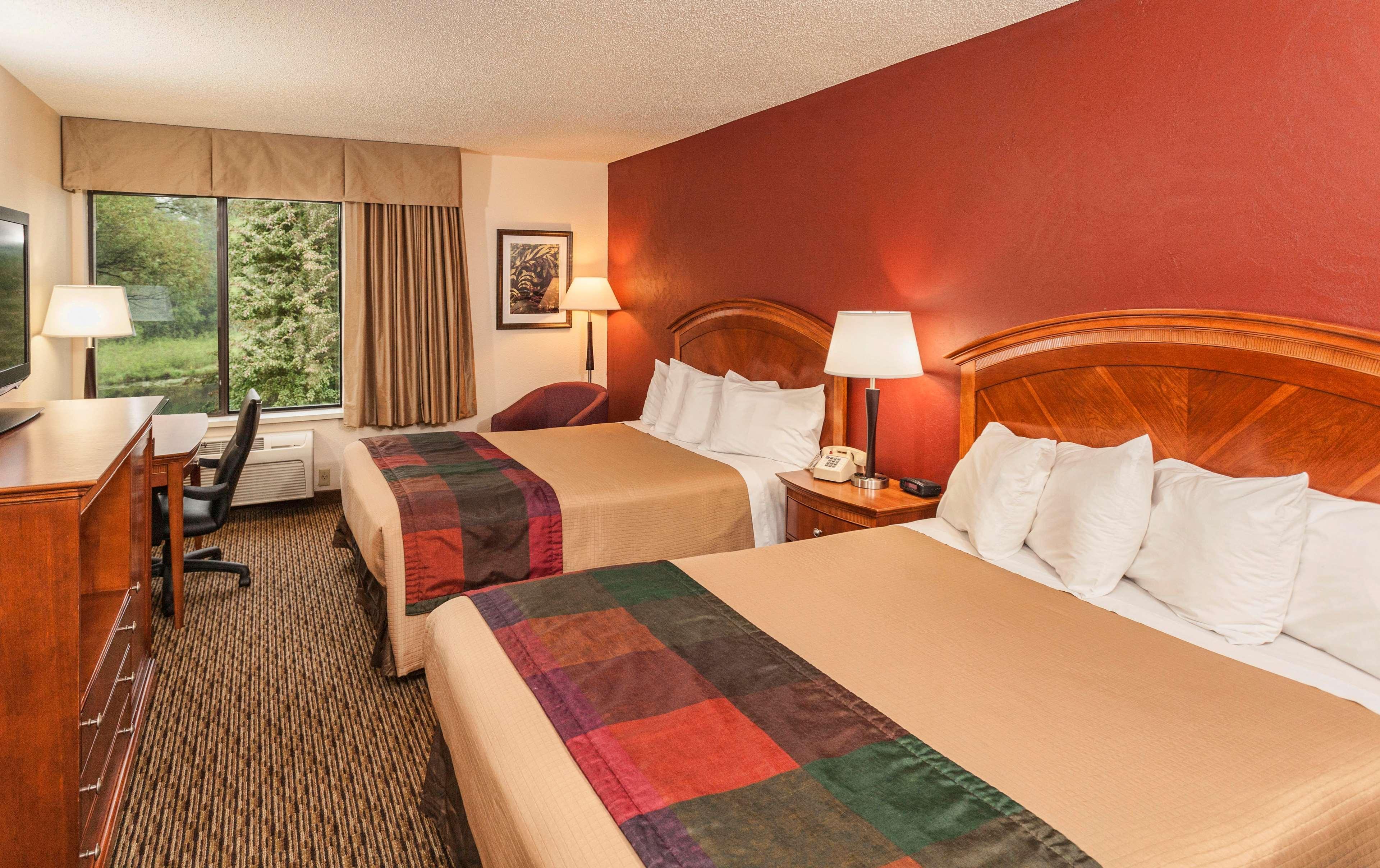 Best Western Spooner Riverplace Екстериор снимка