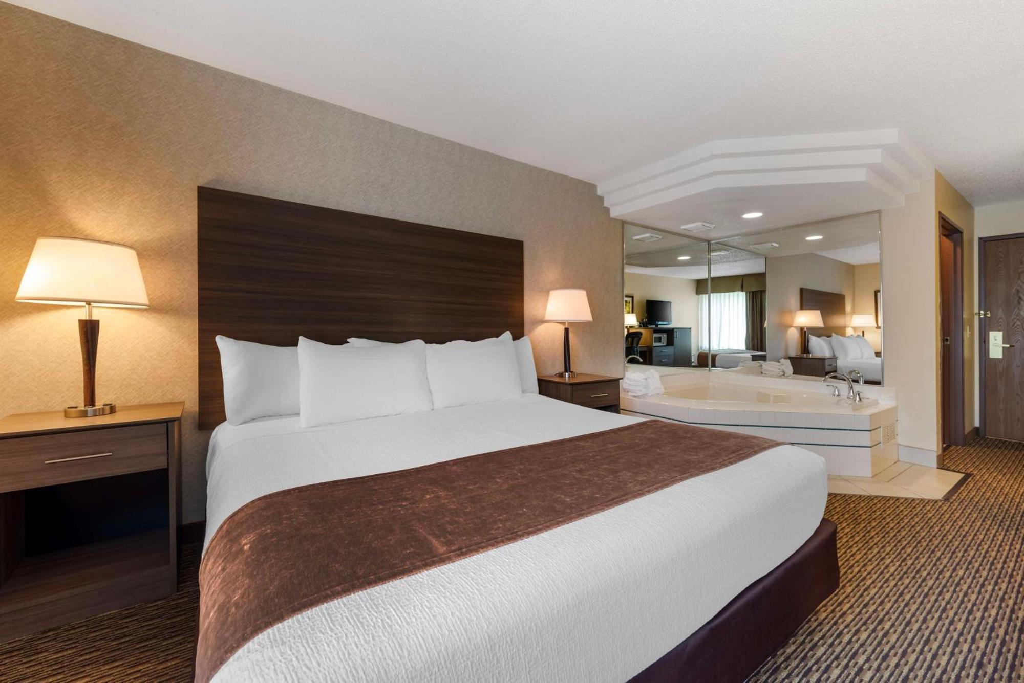Best Western Spooner Riverplace Екстериор снимка