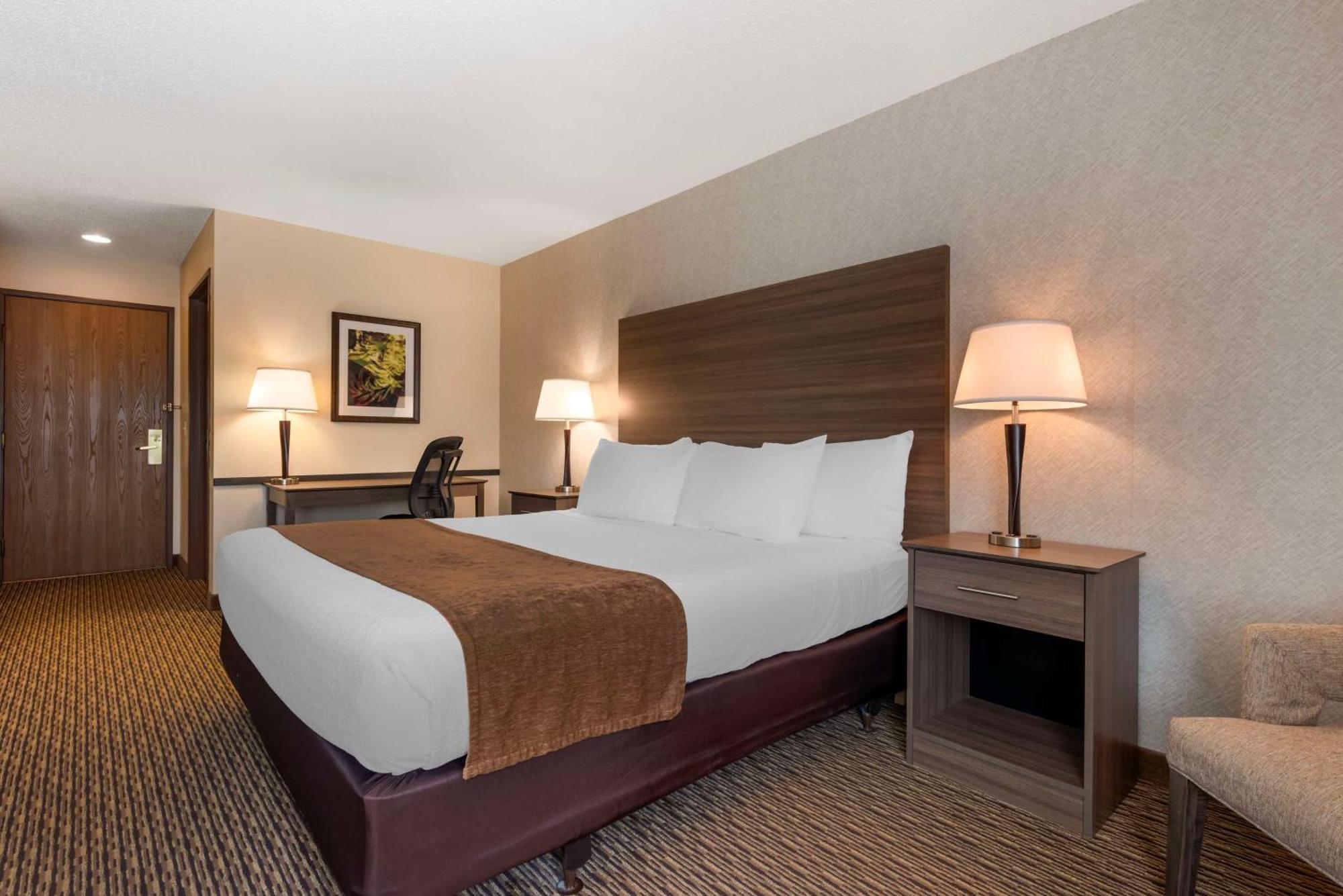 Best Western Spooner Riverplace Екстериор снимка