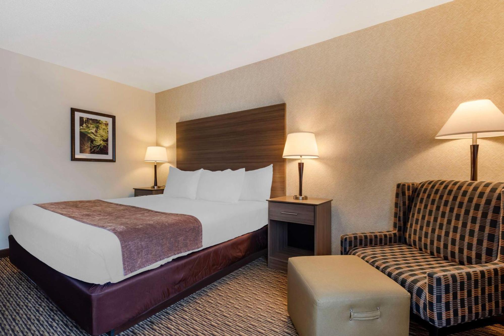 Best Western Spooner Riverplace Екстериор снимка